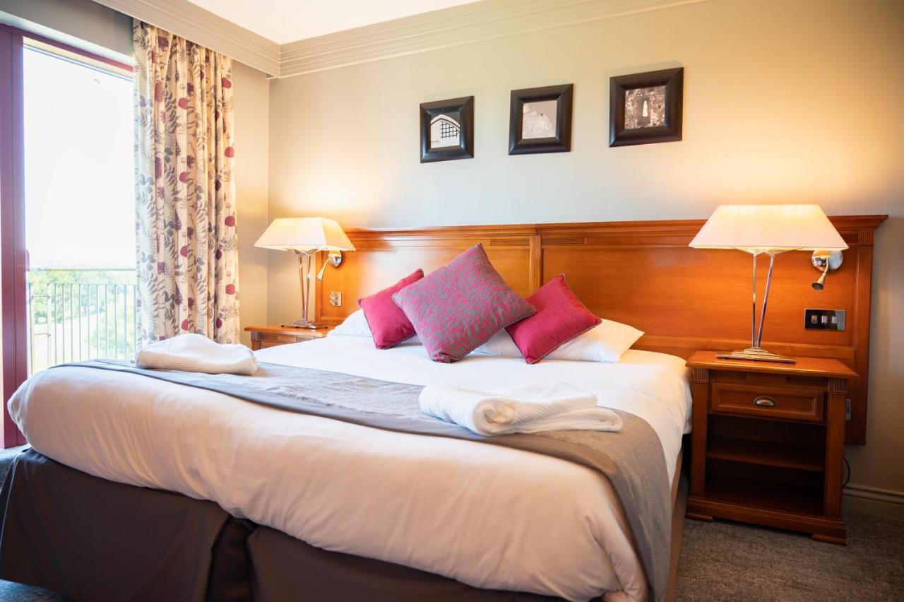 Bryn Meadows Golf, Hotel & Spa Blackwood  Buitenkant foto