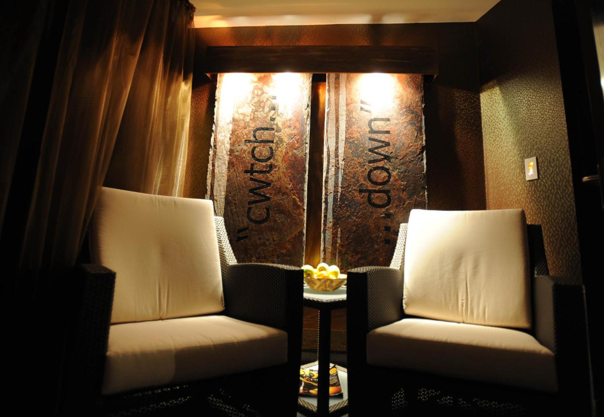 Bryn Meadows Golf, Hotel & Spa Blackwood  Buitenkant foto